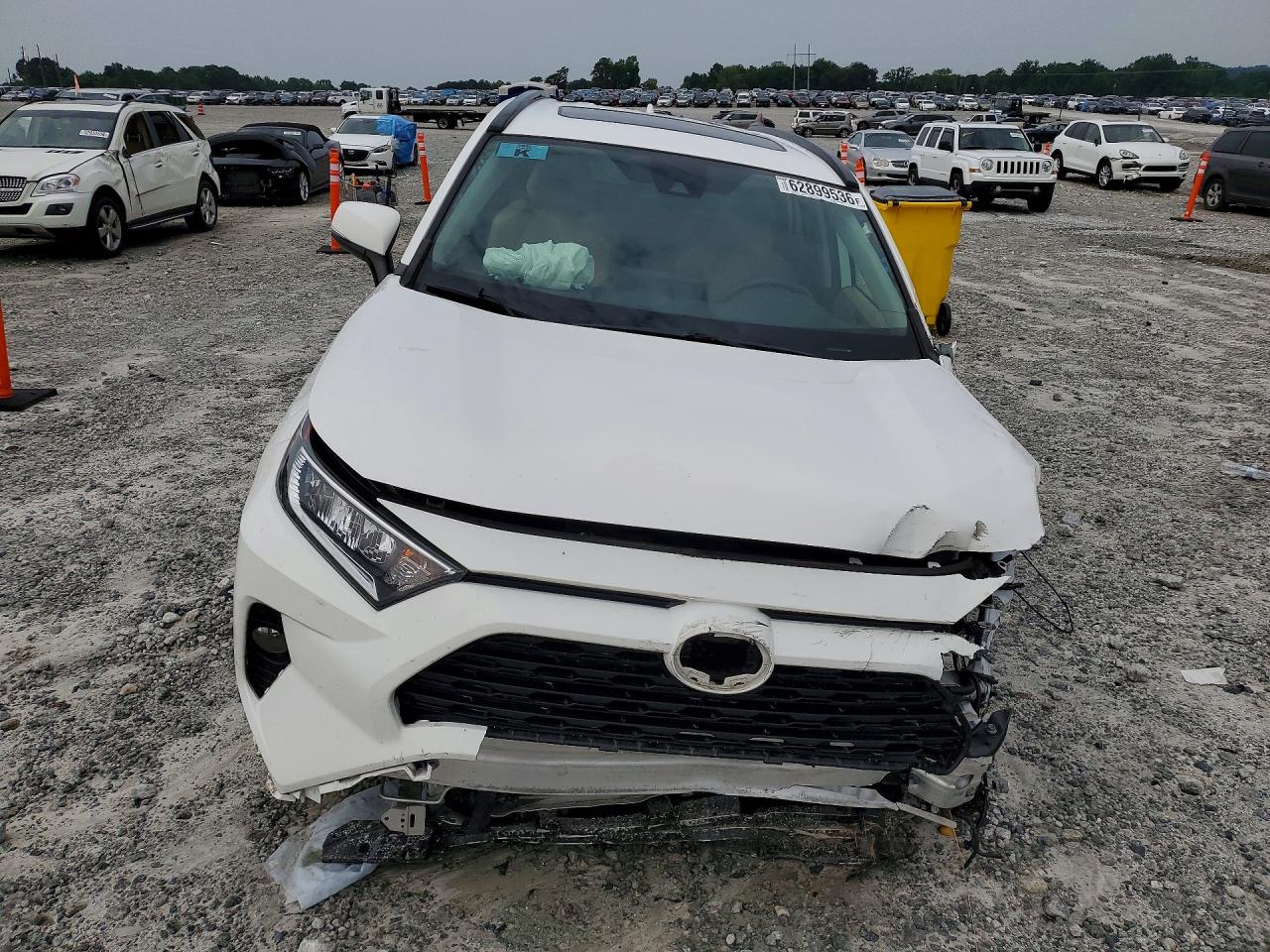 2021 TOYOTA RAV4 XLE — снимка 5
