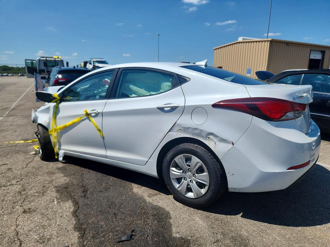 2016 HYUNDAI ELANTRA SE — снимка 2