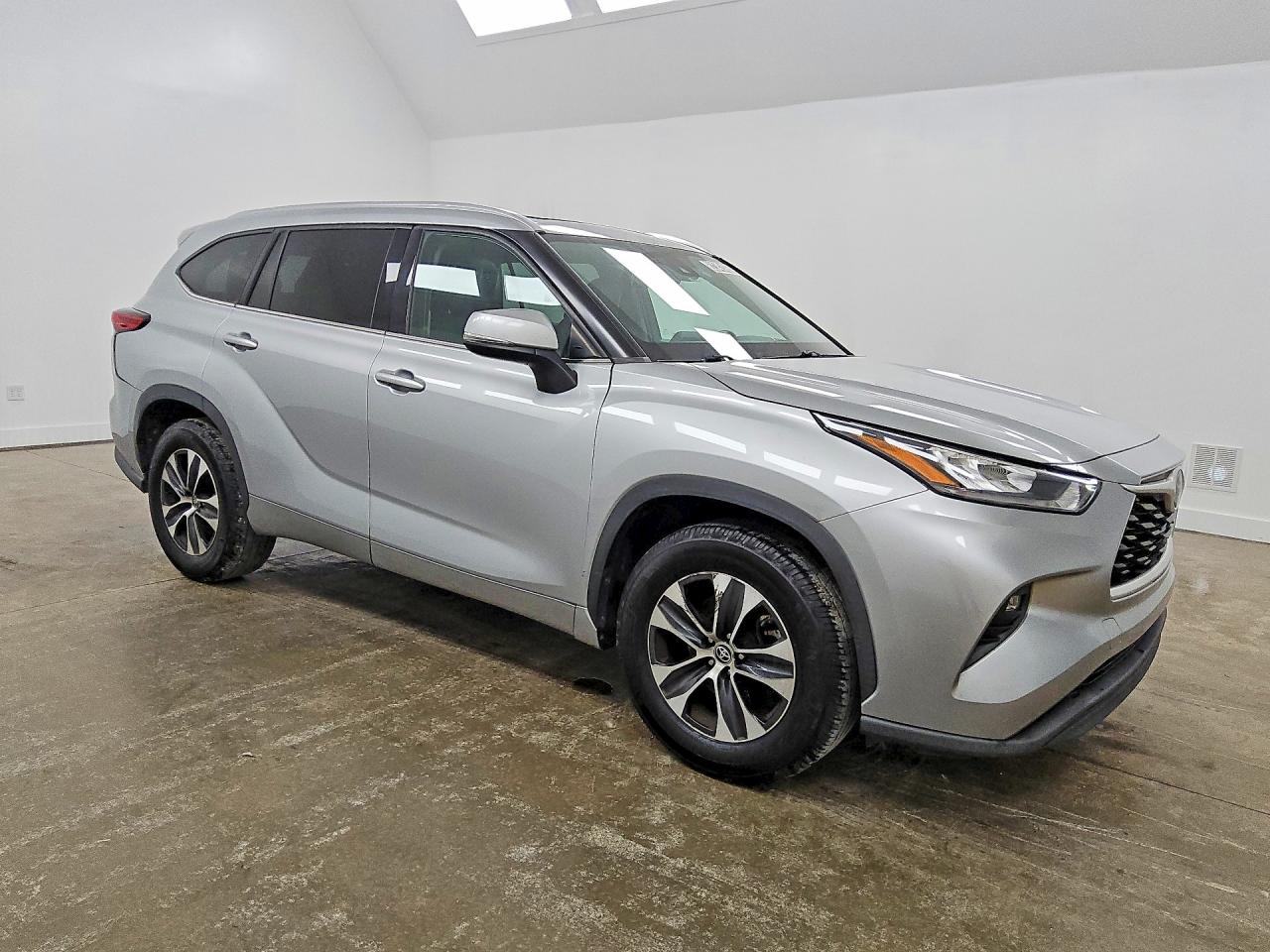 2020 TOYOTA HIGHLANDER XLE — снимка 4