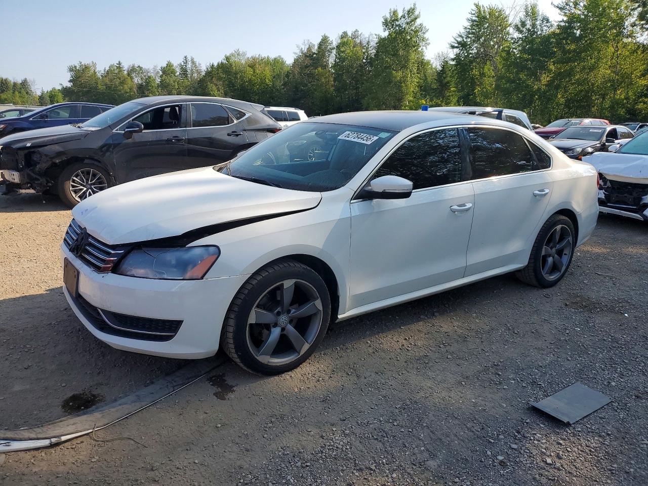 2015 VOLKSWAGEN PASSAT S