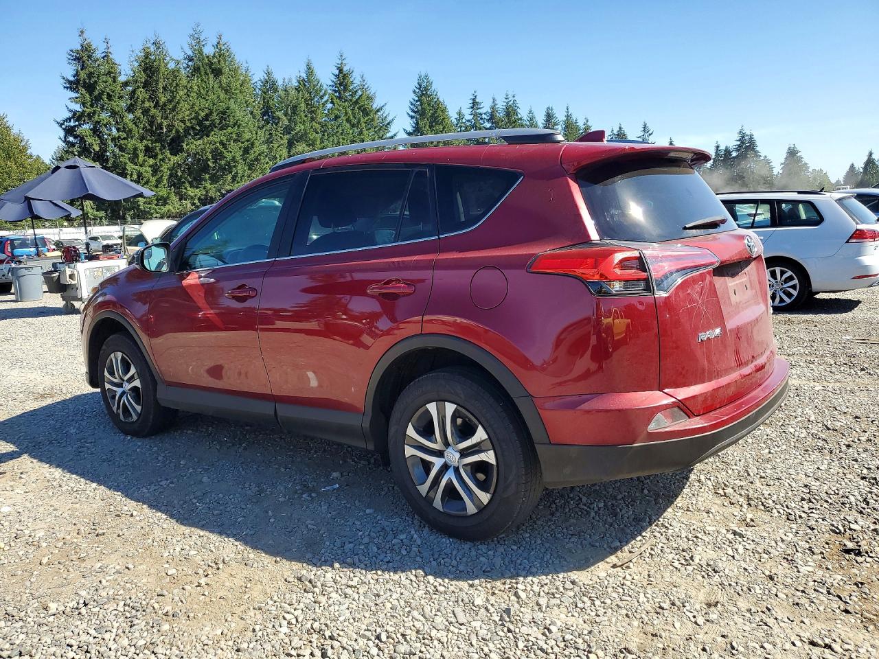 2018 TOYOTA RAV4 LE — снимка 2