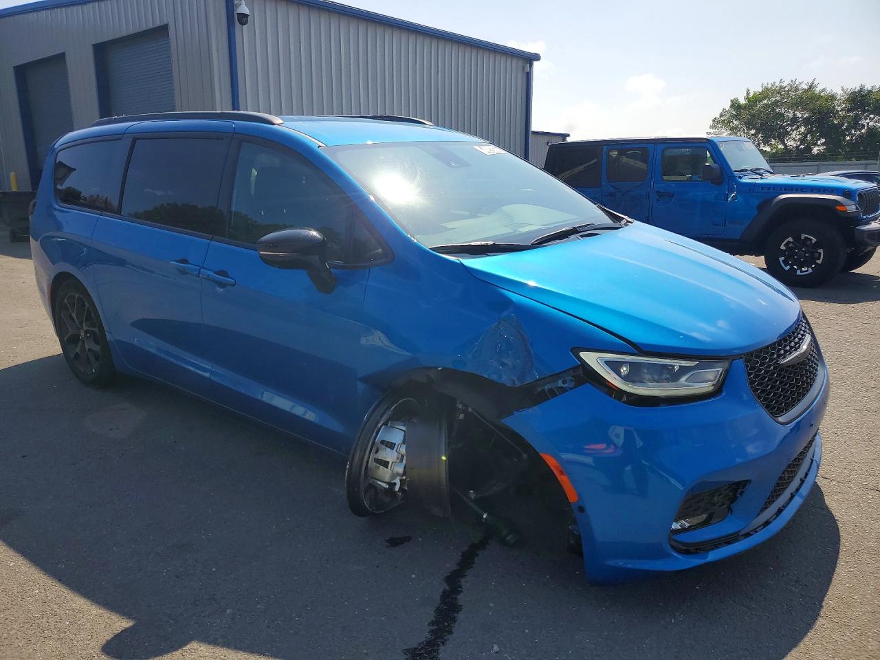 2026 CHRYSLER PACIFICA SELECT — снимка 4