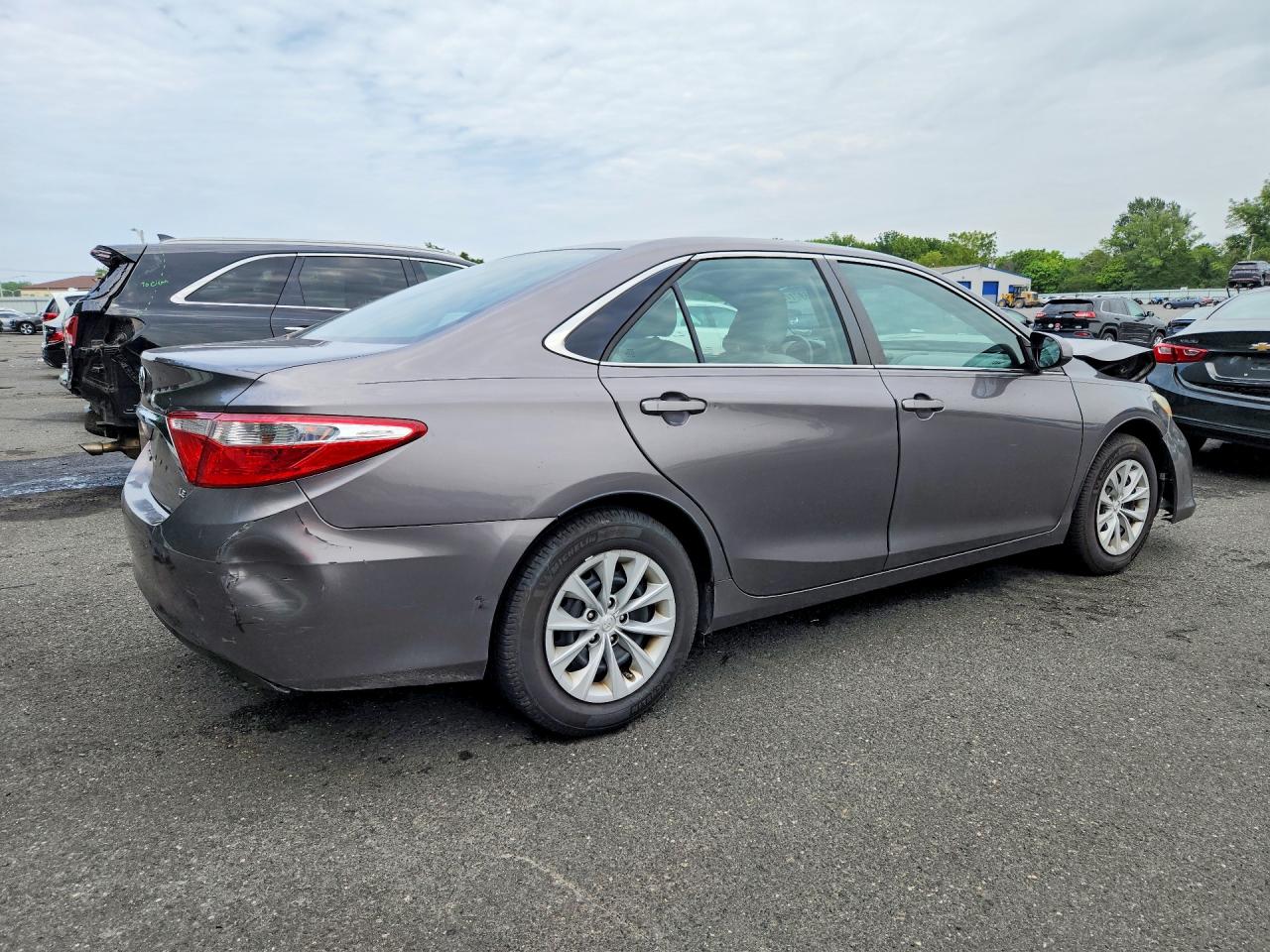 2015 TOYOTA CAMRY LE — снимка 3