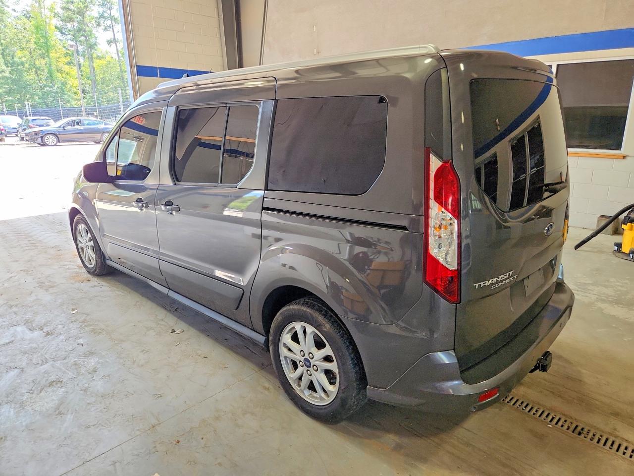 2020 FORD TRANSIT CONNECT XLT — снимка 2
