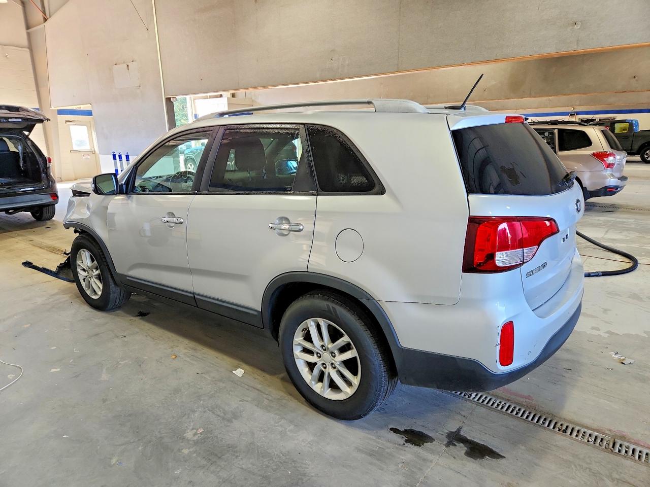 2015 KIA SORENTO LX — снимка 2