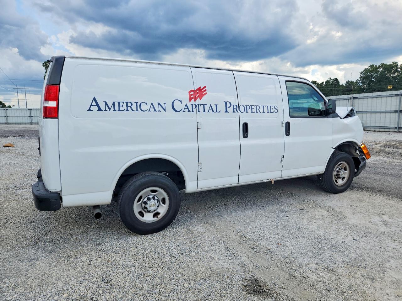 2024 CHEVROLET EXPRESS G3500 — снимка 3