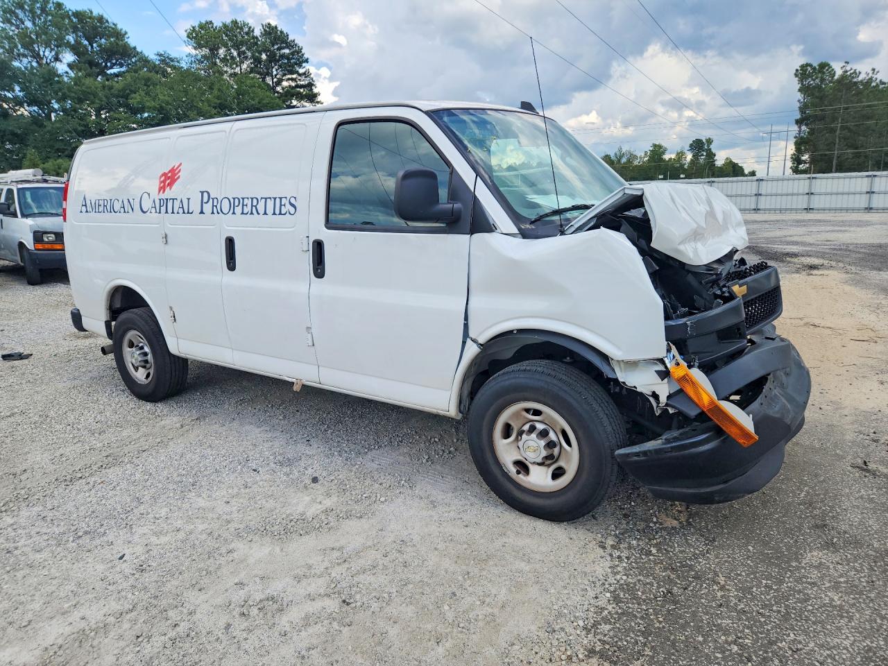 2024 CHEVROLET EXPRESS G3500 — снимка 4