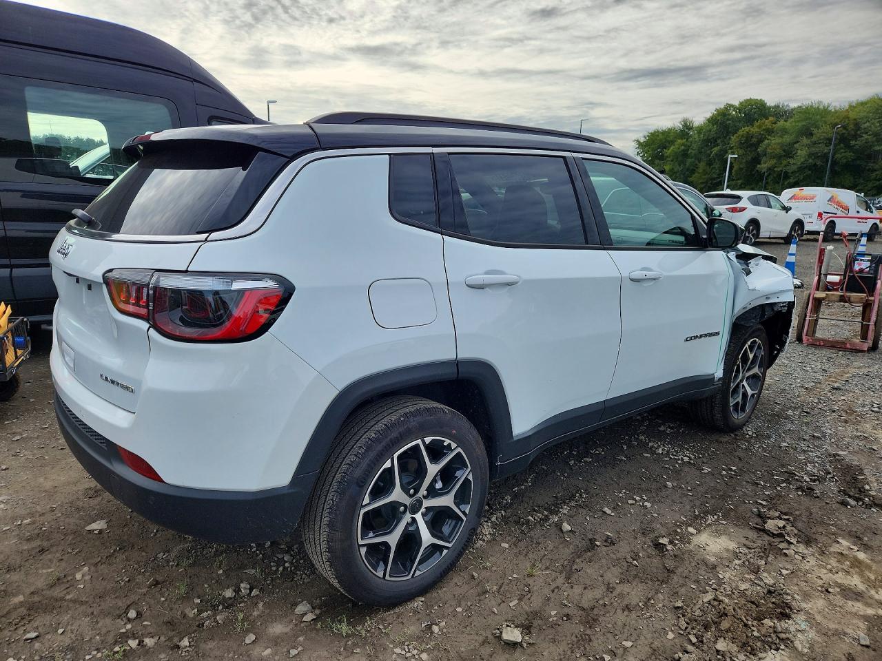 2026 JEEP COMPASS LIMITED — снимка 3