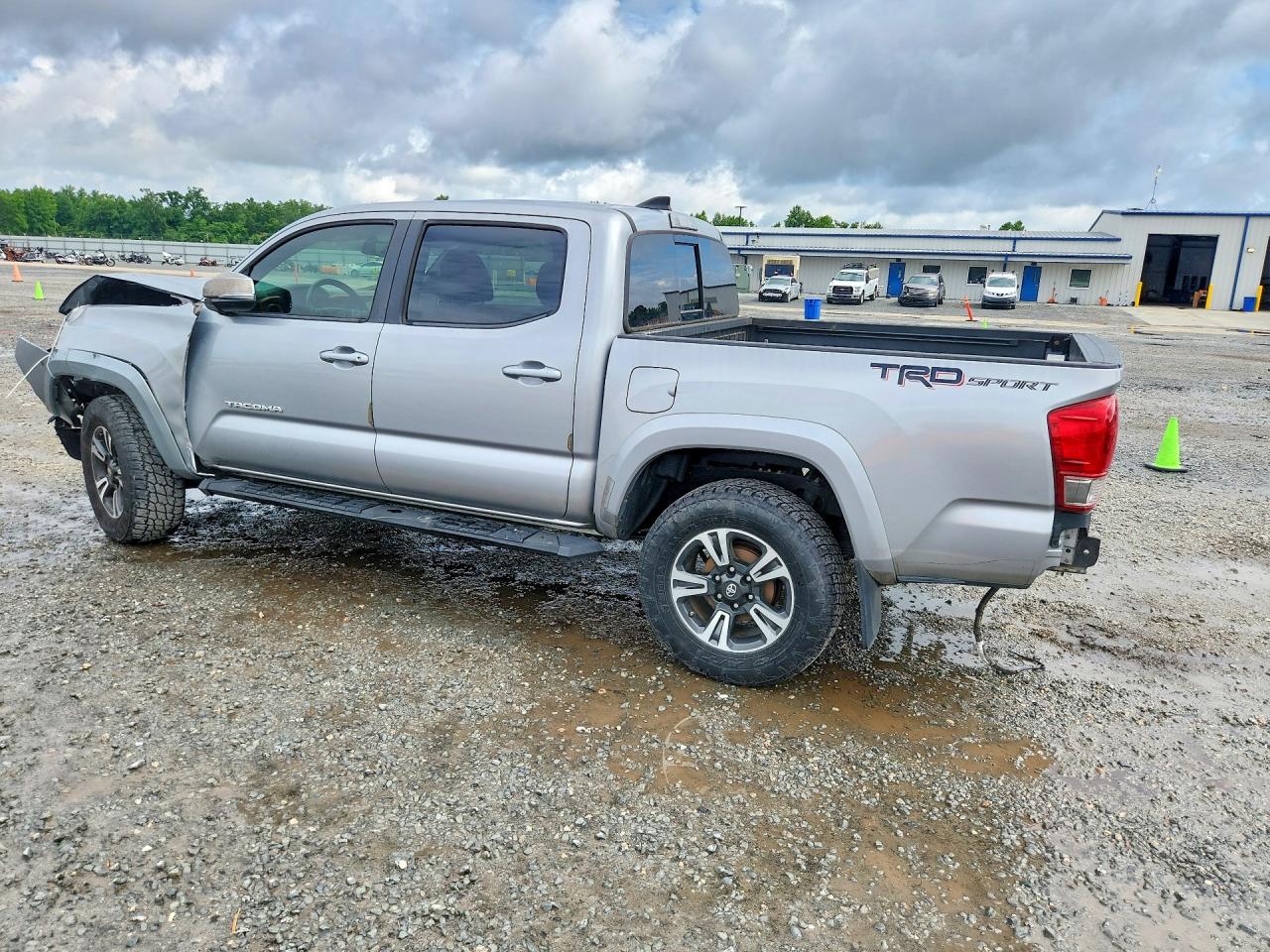 2017 TOYOTA TACOMA TRD SPORT — снимка 2