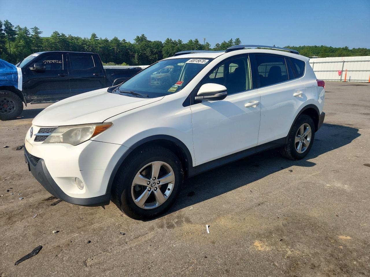 2015 TOYOTA RAV4 XLE