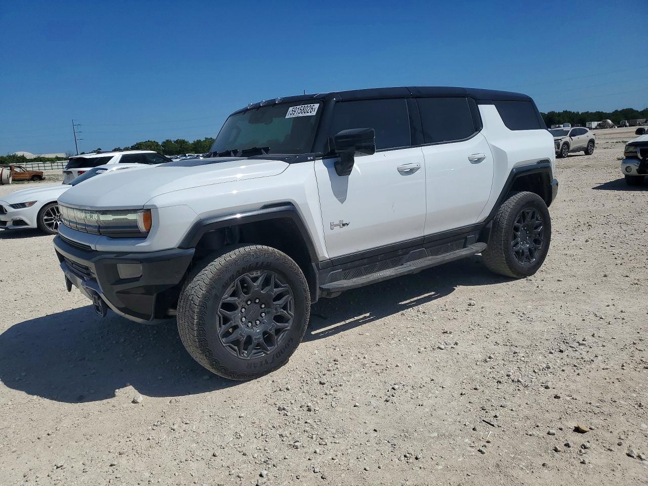 2026 GMC HUMMER SUV 2X