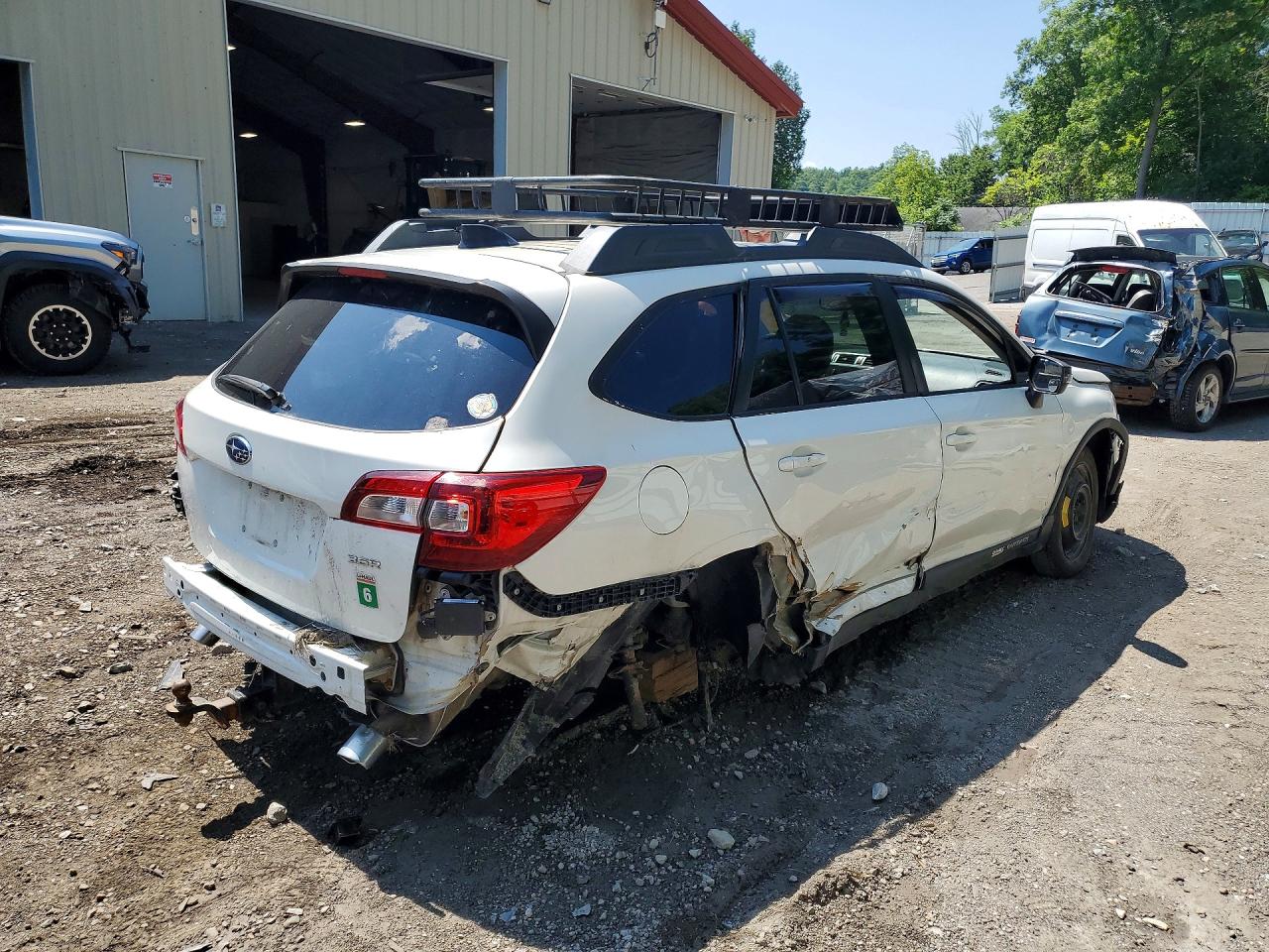 2016 SUBARU OUTBACK 3.6R LIMITED — снимка 3