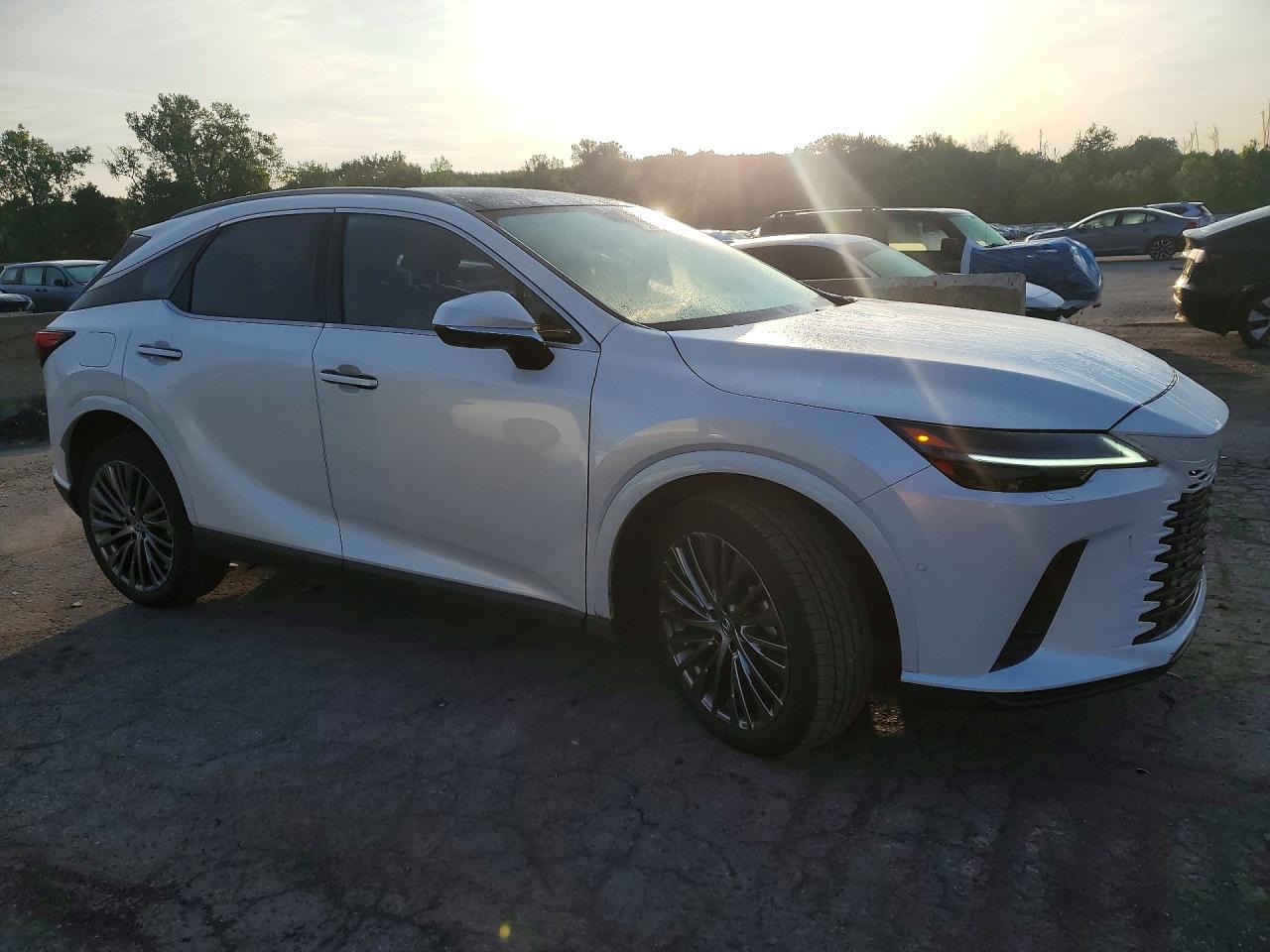2025 LEXUS RX 450H+ LUXURY — снимка 4