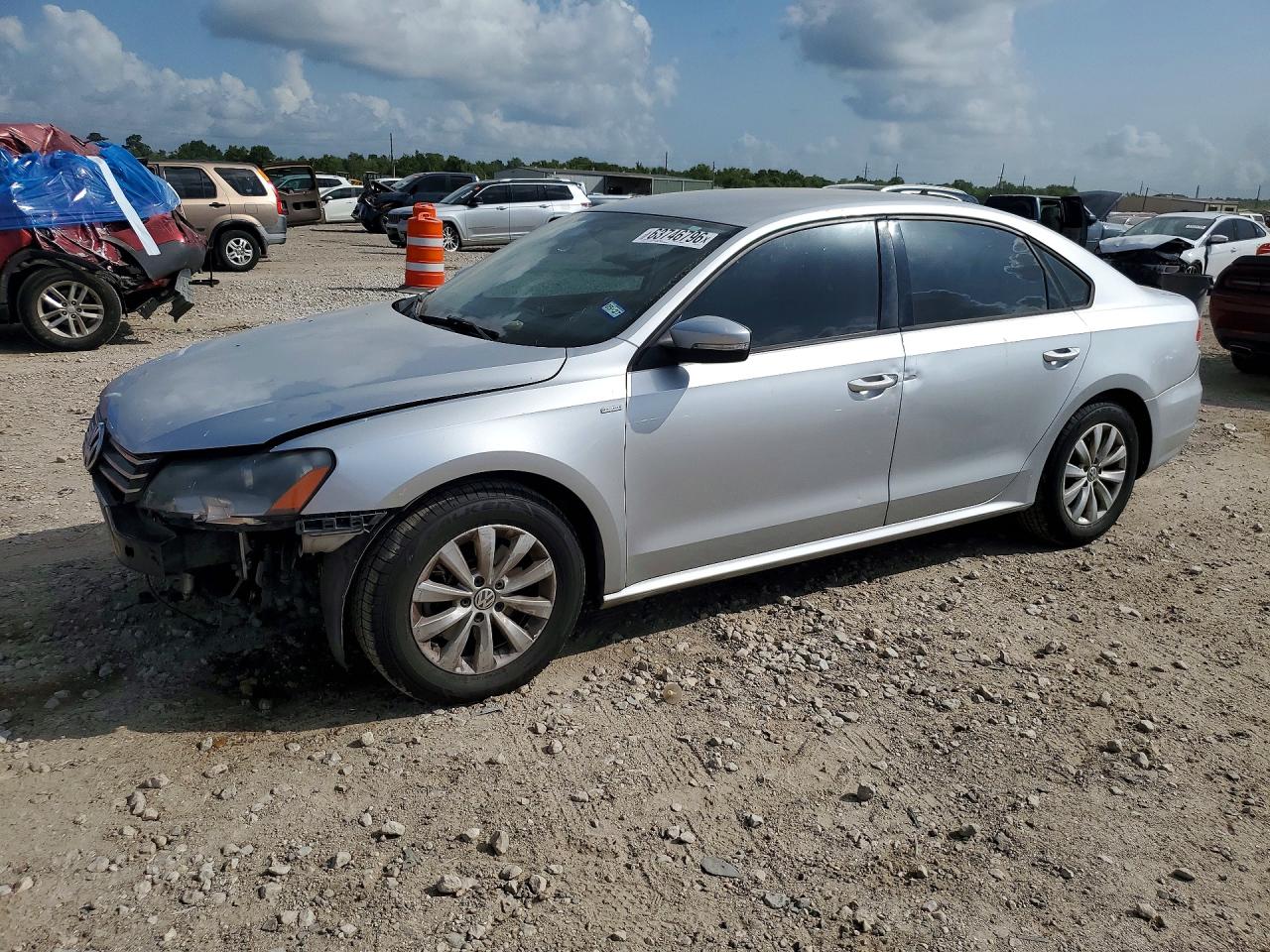2015 VOLKSWAGEN PASSAT S