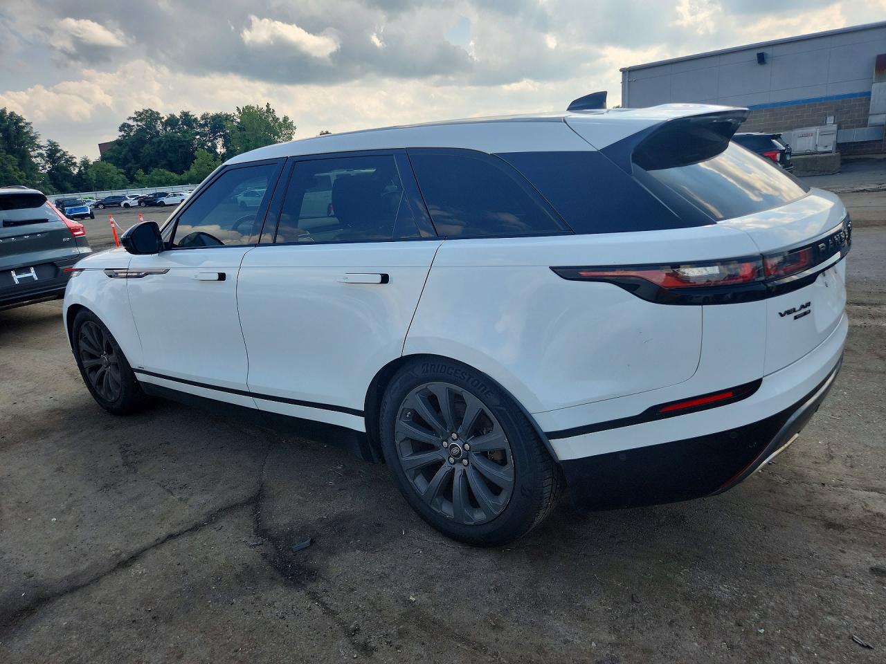 2018 LAND ROVER RANGE ROVER VELAR R-DYNAMIC SE — снимка 2