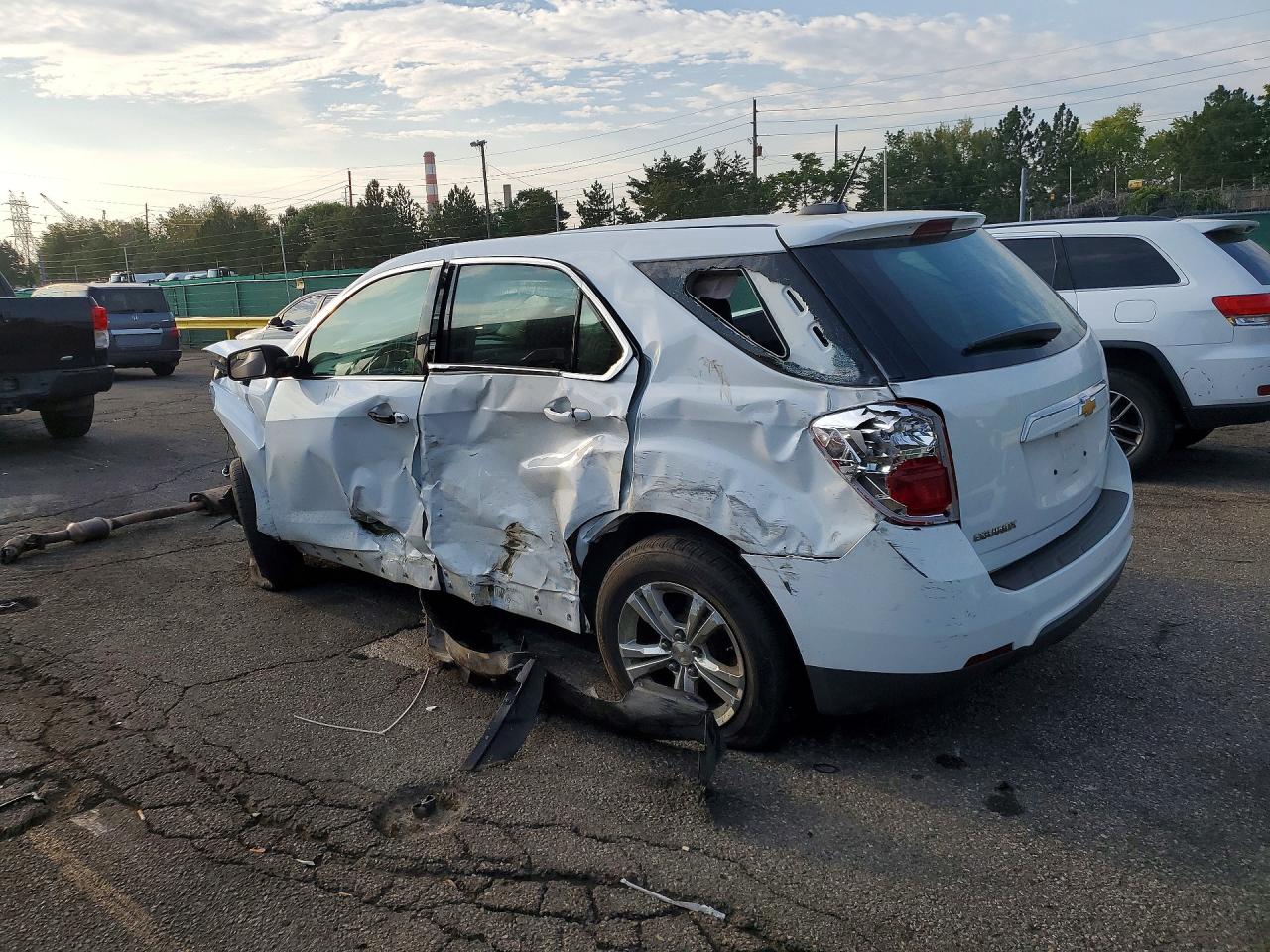 2017 CHEVROLET EQUINOX LS — снимка 2