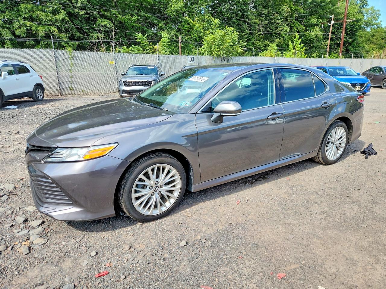 2019 TOYOTA CAMRY XLE