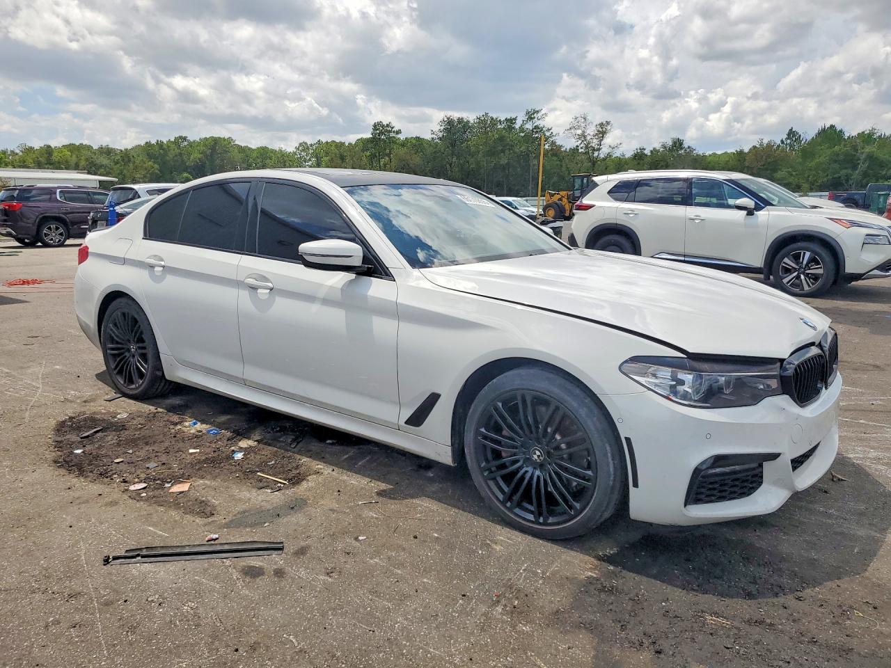2019 BMW 530E — снимка 4