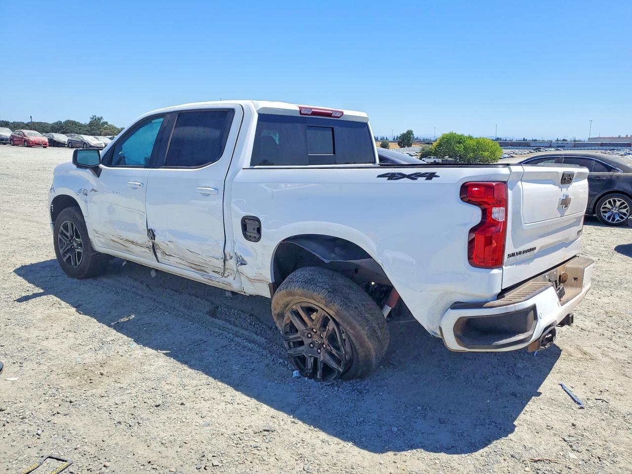 2025 CHEVROLET SILVERADO K1500 RST — снимка 2