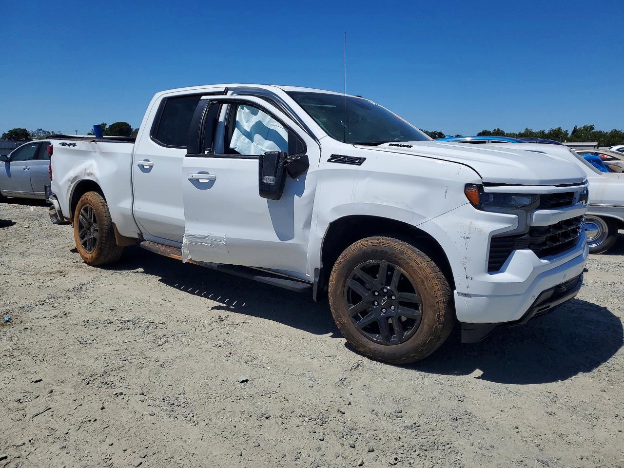 2025 CHEVROLET SILVERADO K1500 RST — снимка 4