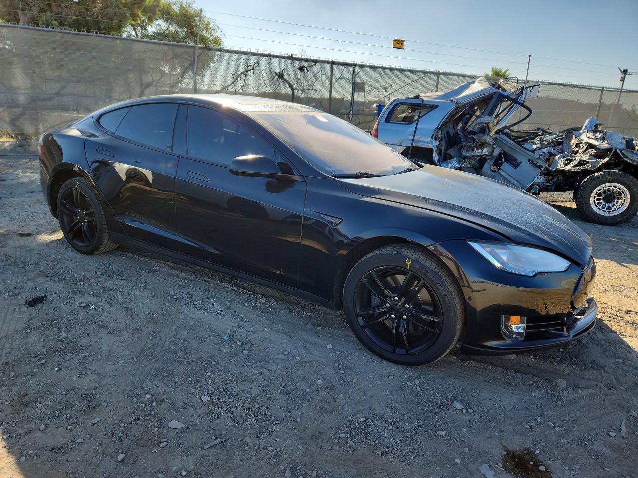 2015 TESLA MODEL S — снимка 4