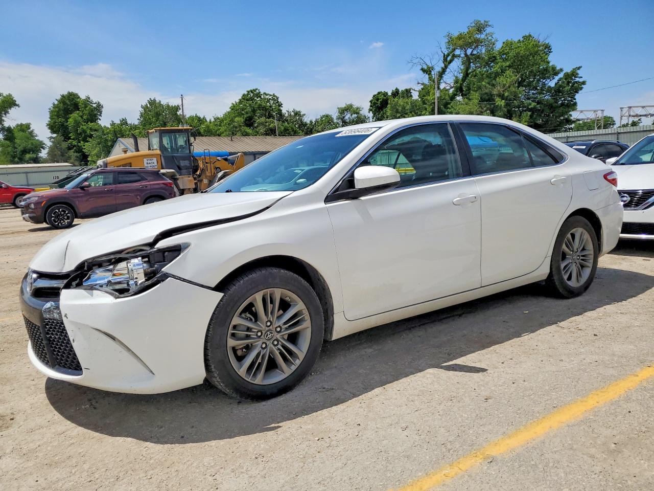 2017 TOYOTA CAMRY SE