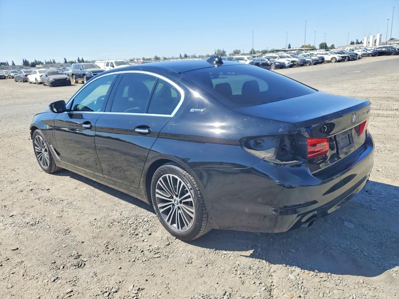 2018 BMW 530E — снимка 2