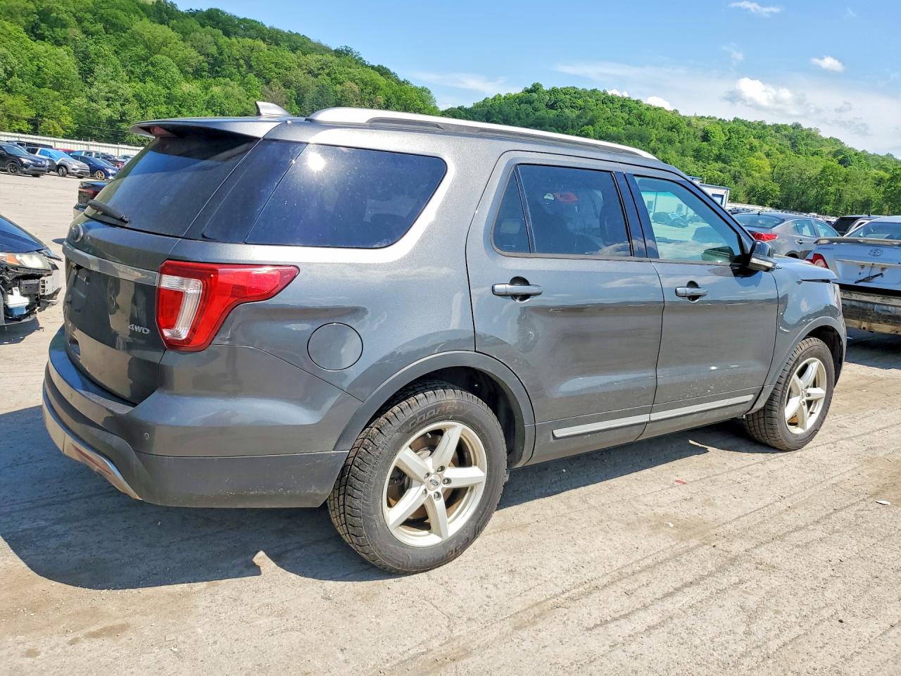2017 FORD EXPLORER XLT — снимка 3