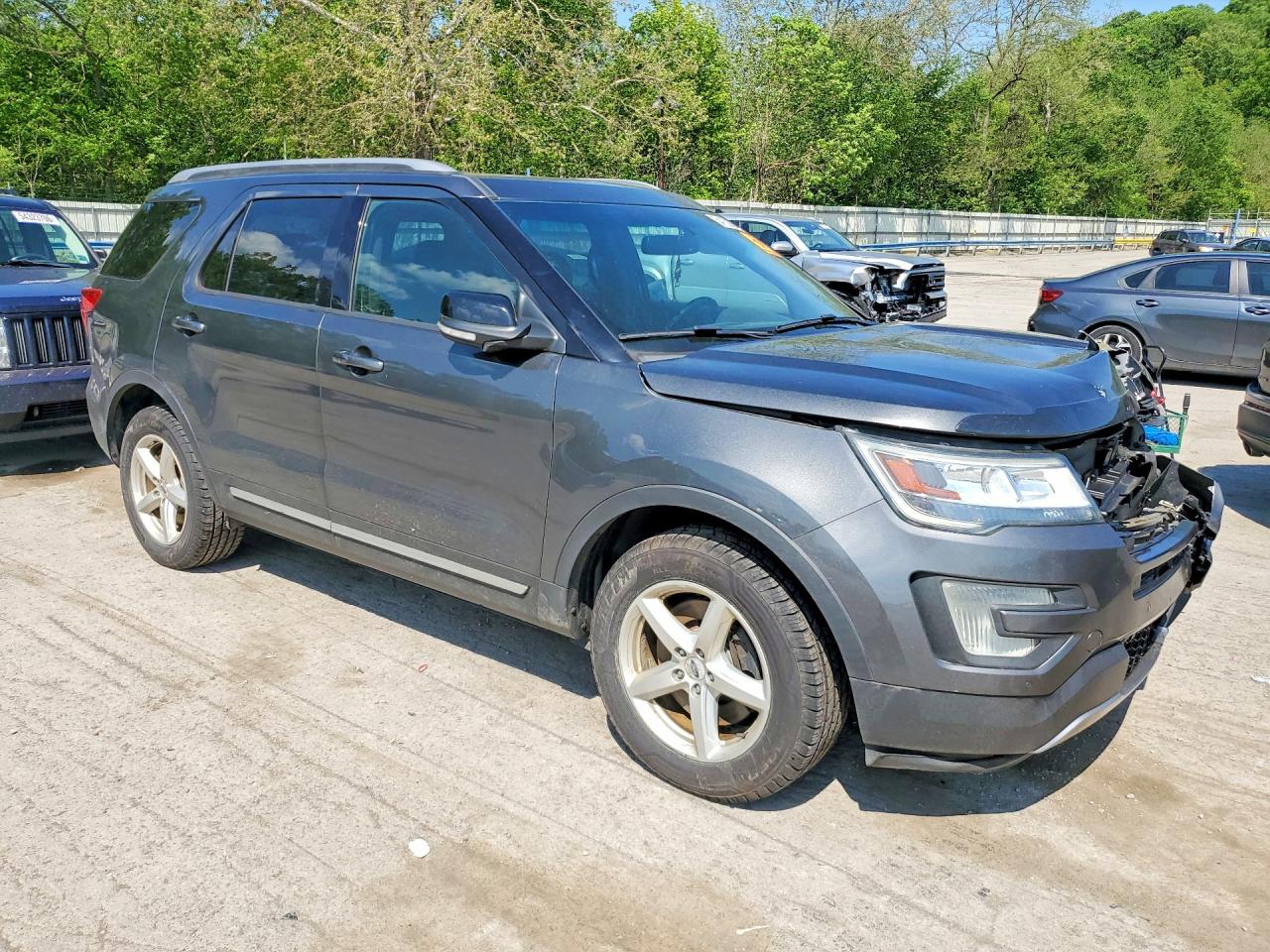 2017 FORD EXPLORER XLT — снимка 4