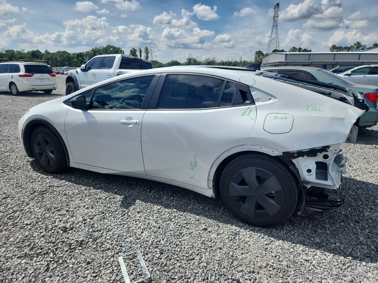 2026 TOYOTA PRIUS LE — снимка 2