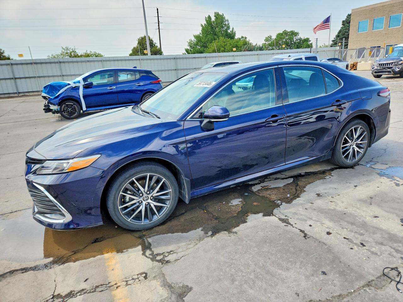 2022 TOYOTA CAMRY XLE