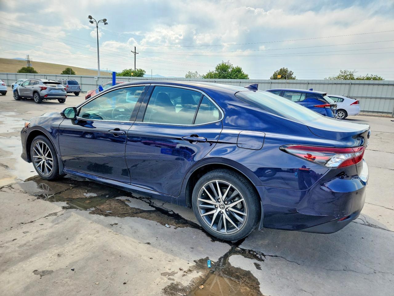 2022 TOYOTA CAMRY XLE — снимка 2