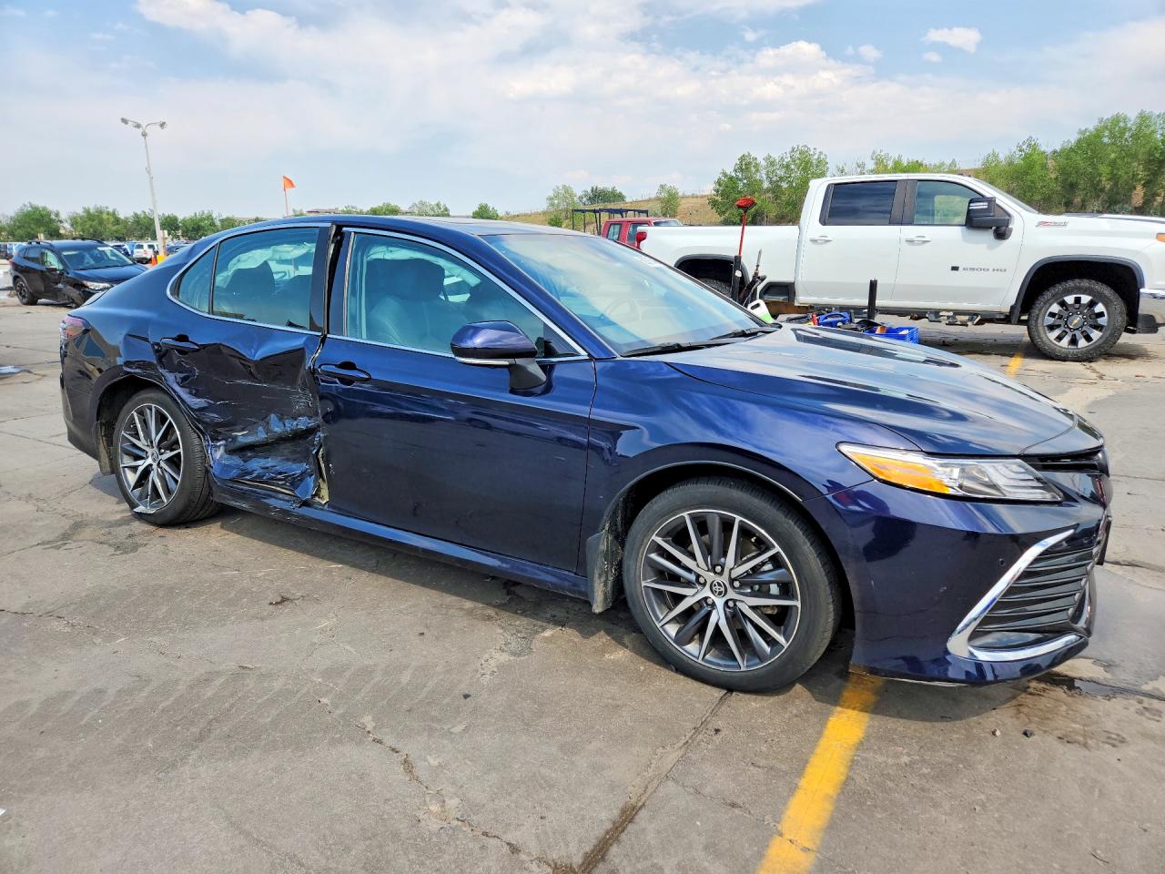 2022 TOYOTA CAMRY XLE — снимка 4