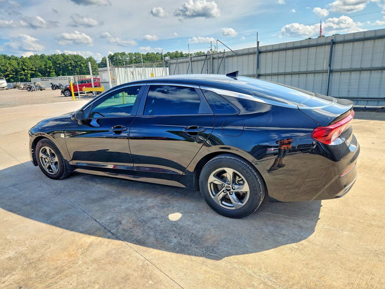 2022 KIA K5 LXS — снимка 2