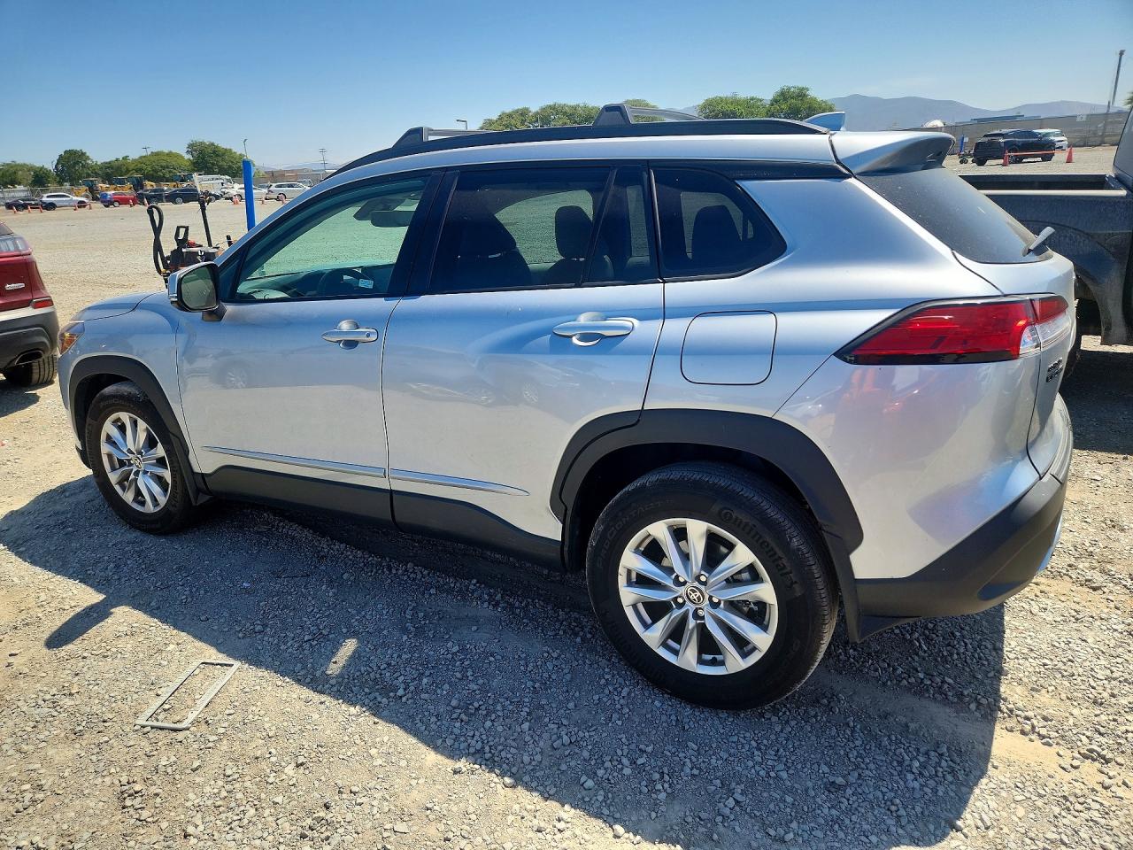 2022 TOYOTA COROLLA CROSS LE — снимка 2