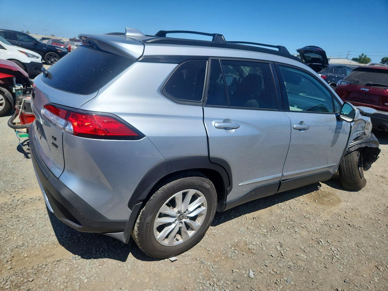 2022 TOYOTA COROLLA CROSS LE — снимка 3