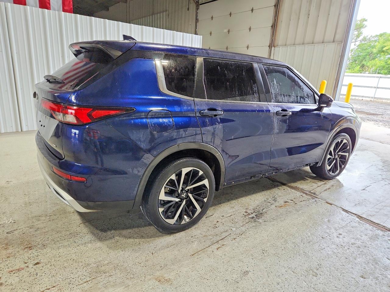 2023 MITSUBISHI OUTLANDER SE — снимка 3