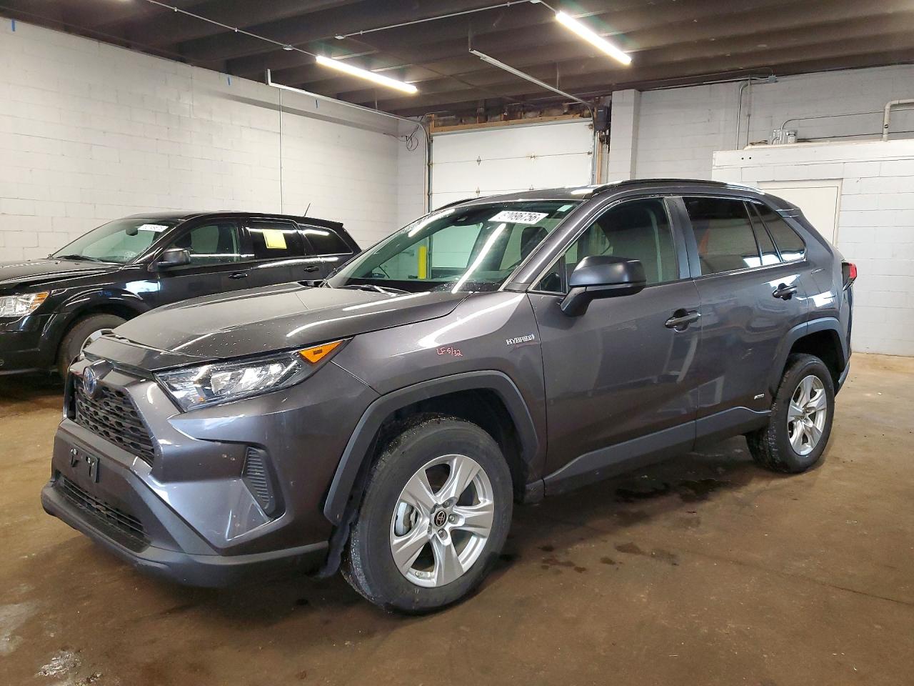 2021 TOYOTA RAV4 LE
