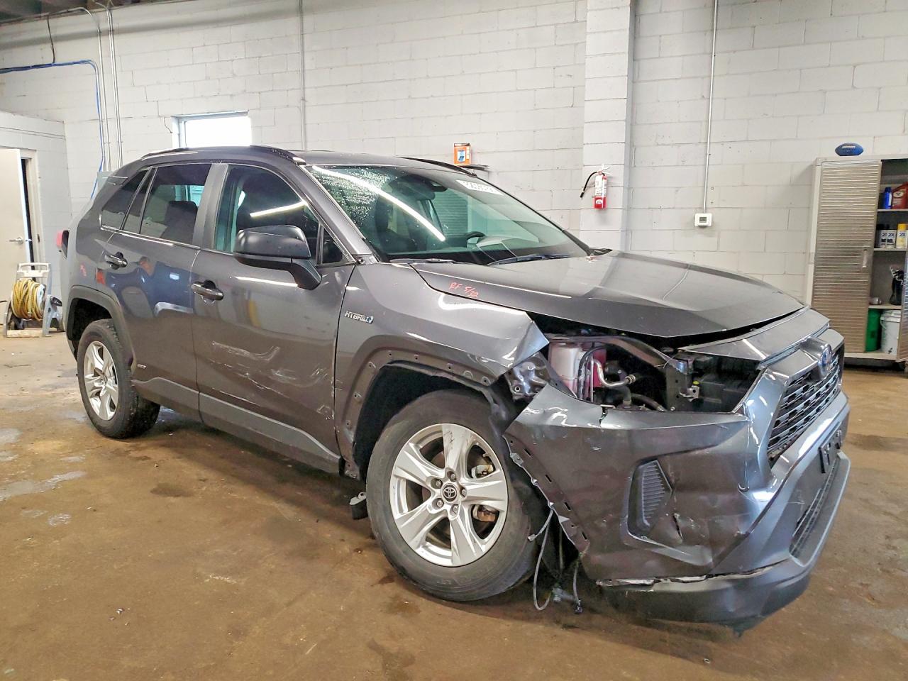 2021 TOYOTA RAV4 LE — снимка 4