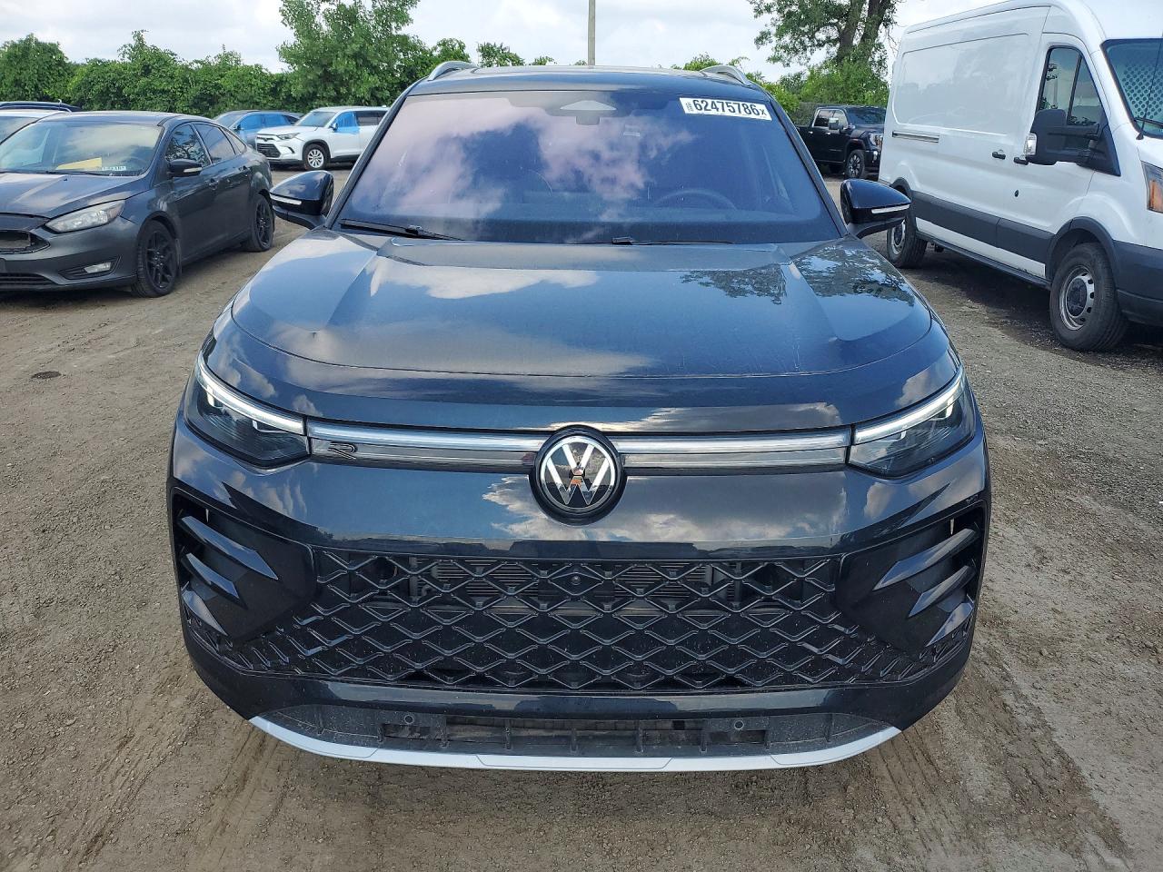 2025 VOLKSWAGEN TIGUAN SEL R-LINE BLACK — снимка 5