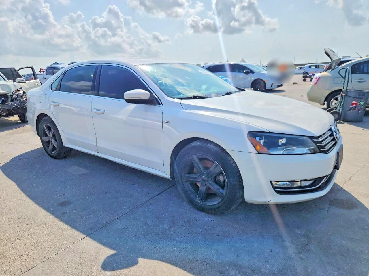 2015 VOLKSWAGEN PASSAT S — снимка 4