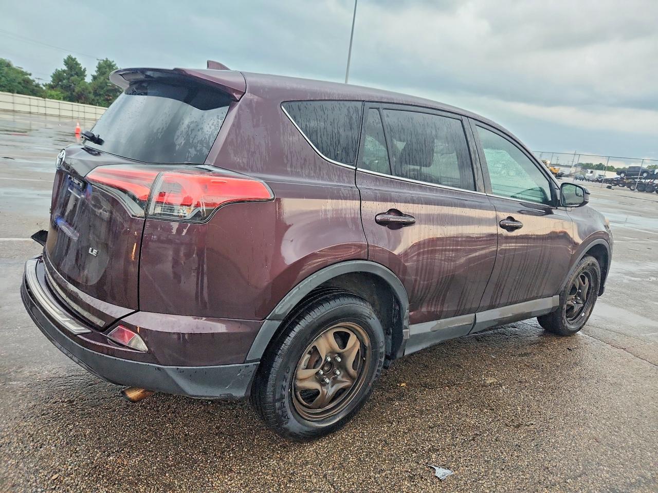 2018 TOYOTA RAV4 LE — снимка 3
