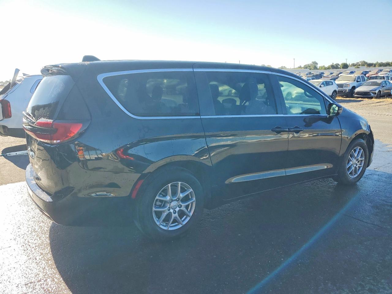 2026 CHRYSLER PACIFICA SELECT — снимка 3