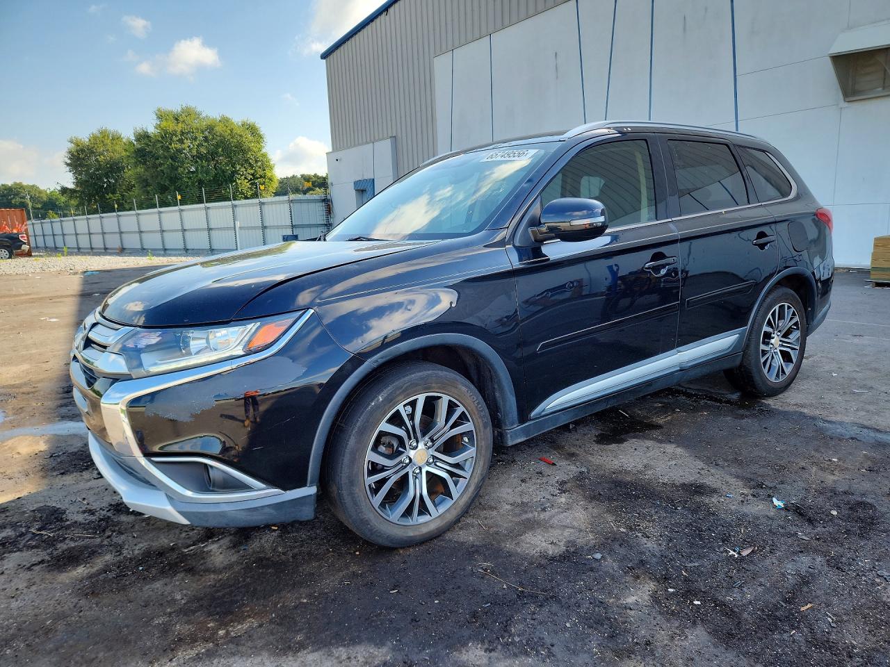 2017 MITSUBISHI OUTLANDER SE
