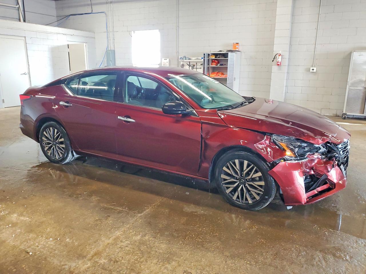 2025 NISSAN ALTIMA SV — снимка 4