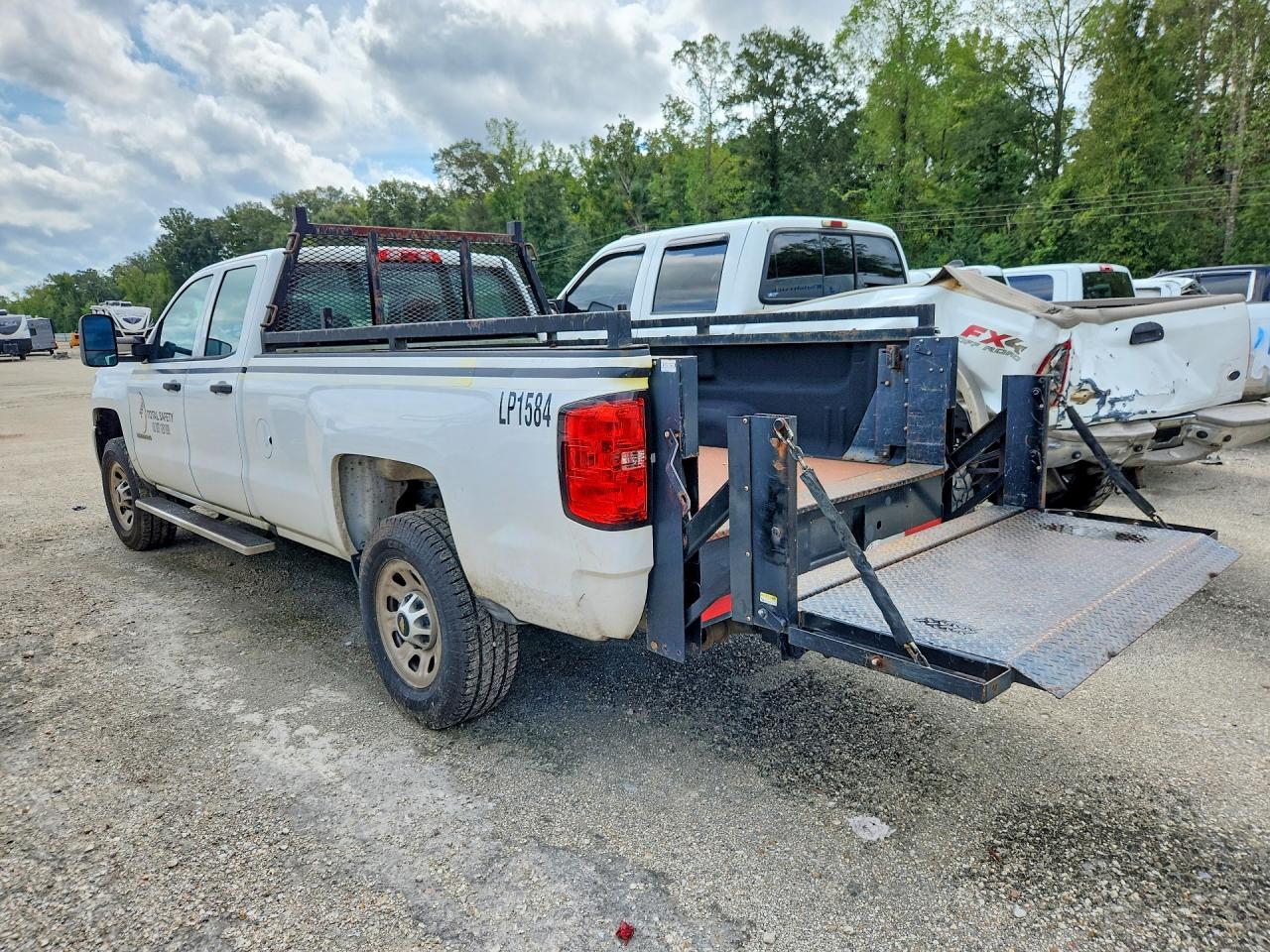 2016 CHEVROLET SILVERADO C3500 — снимка 2
