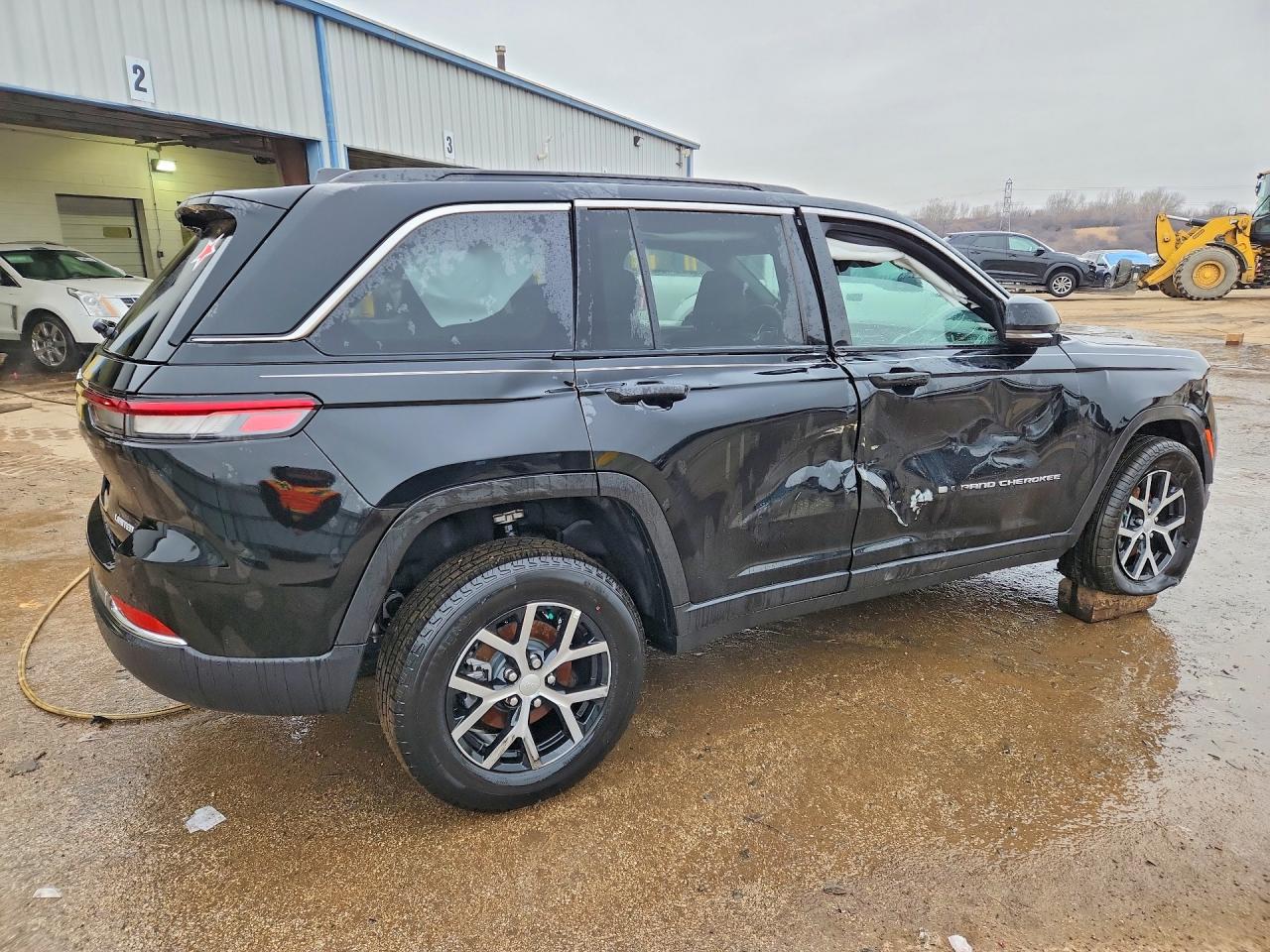 2025 JEEP GRAND CHEROKEE LIMITED — снимка 3
