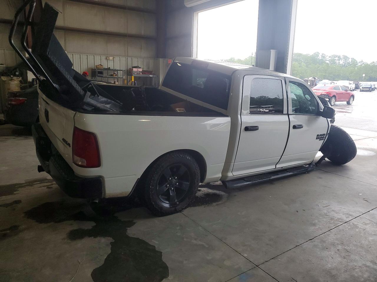 2022 RAM 1500 CLASSIC TRADESMAN — снимка 3