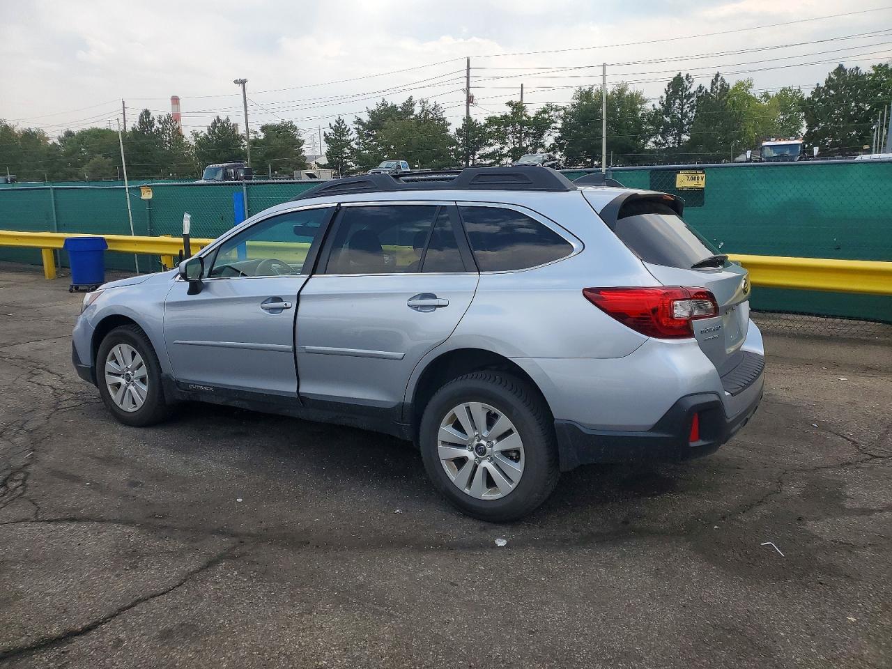 2018 SUBARU OUTBACK 2.5I PREMIUM — снимка 2