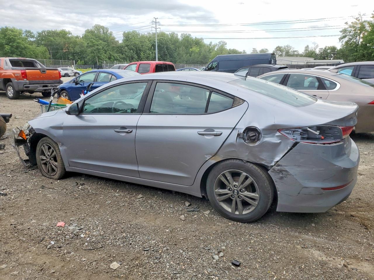 2017 HYUNDAI ELANTRA SE — снимка 2